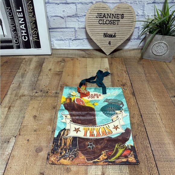 Trader Joes Bag Reusable Tote Texas - Picture 1 of 7